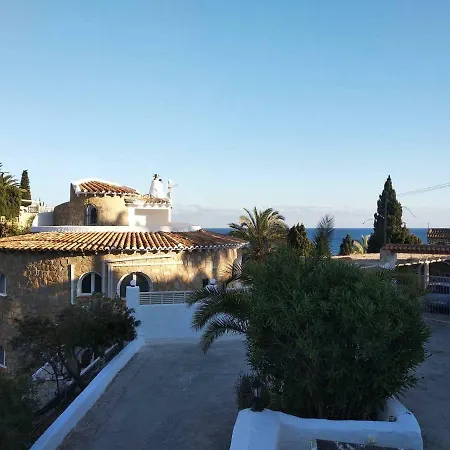 Nick,12p,seafront,pool Villa *